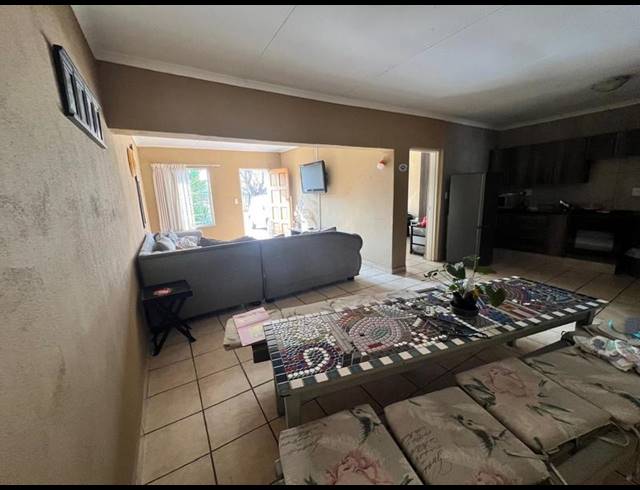 2 BEDROOM PROPERTY TO RENT IN BRAKPAN CENTRAL